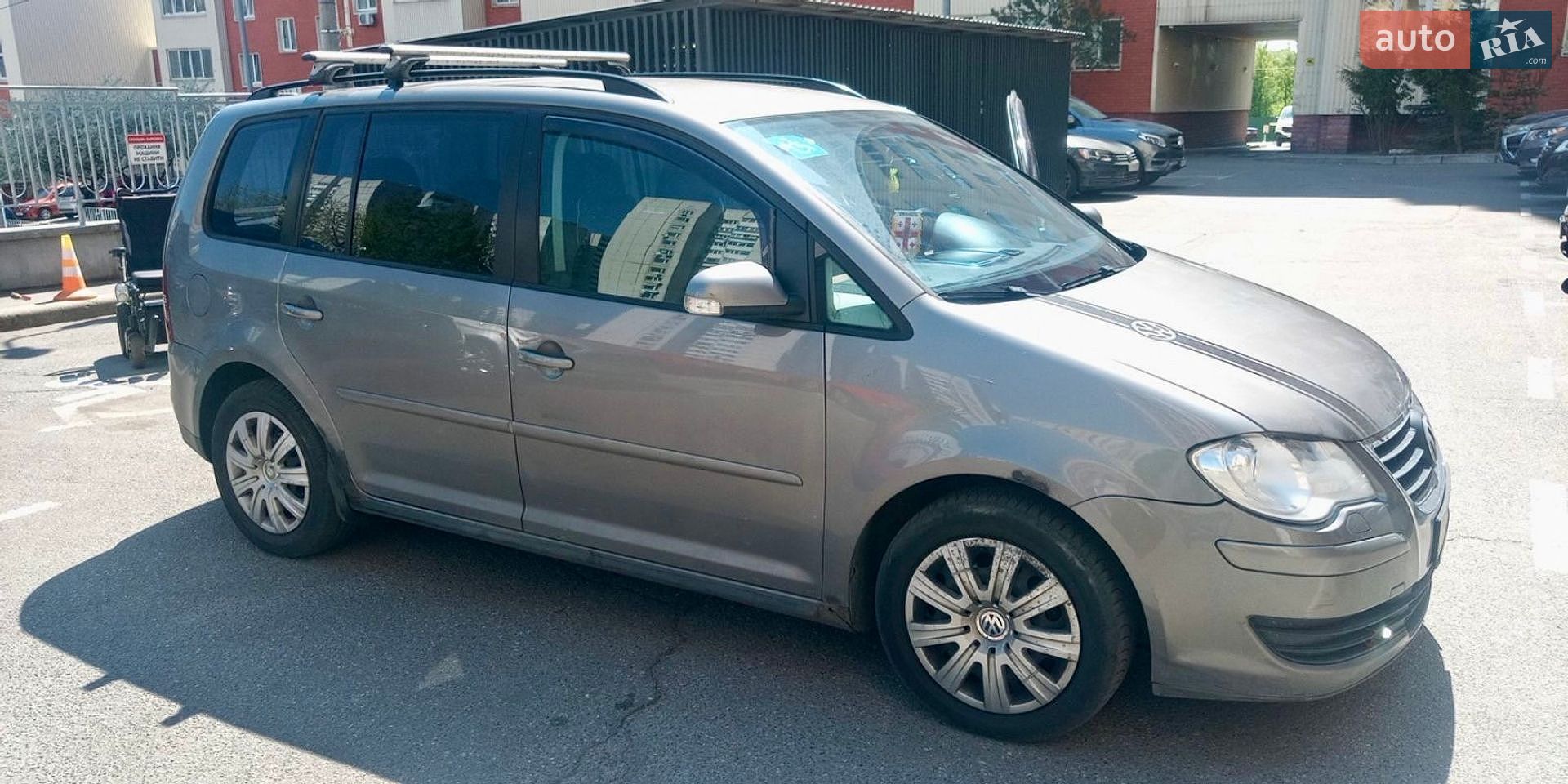 Volkswagen Touran 2008 VIN WVGZZZ1TZ9W061781 фото оголошення 2 з 8