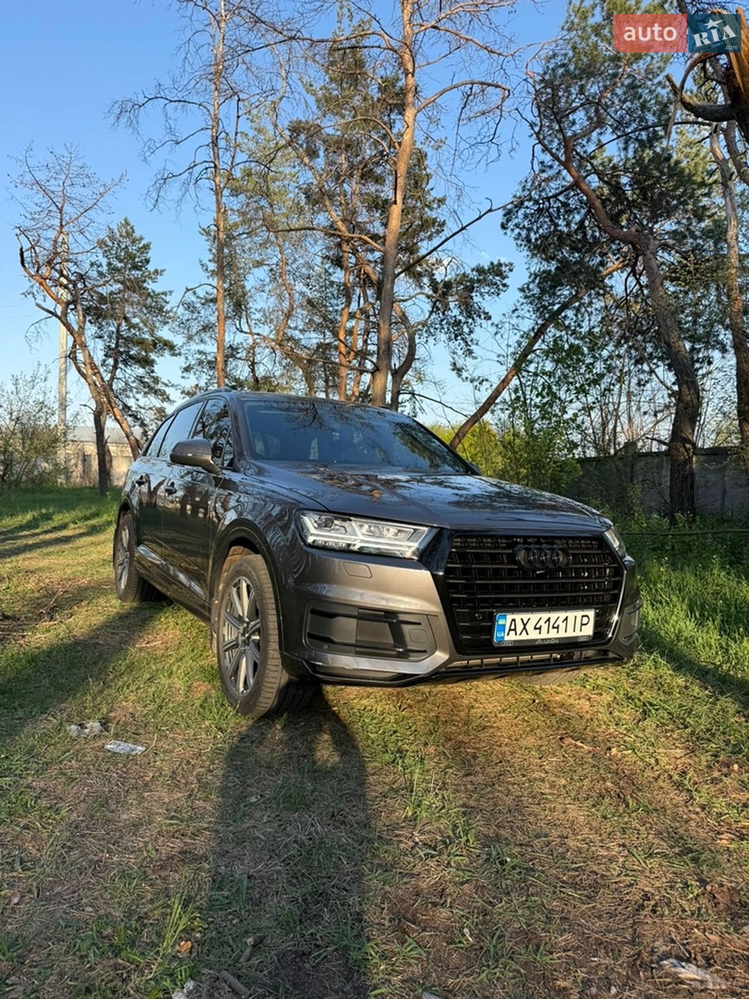 Audi Q7 2018 VIN WA1LHAF77JD036286 фото оголошення 2 з 28