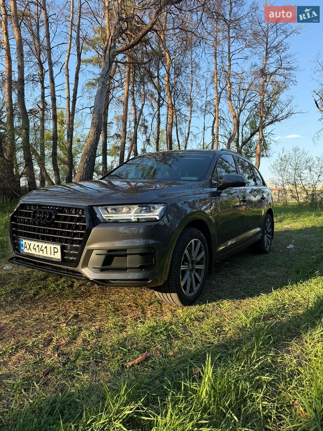 Audi Q7 2018 VIN WA1LHAF77JD036286 фото оголошення 3 з 28