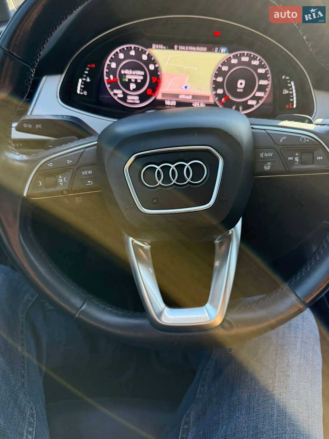 Audi Q7 2018 VIN WA1LHAF77JD036286 фото оголошення 17 з 28