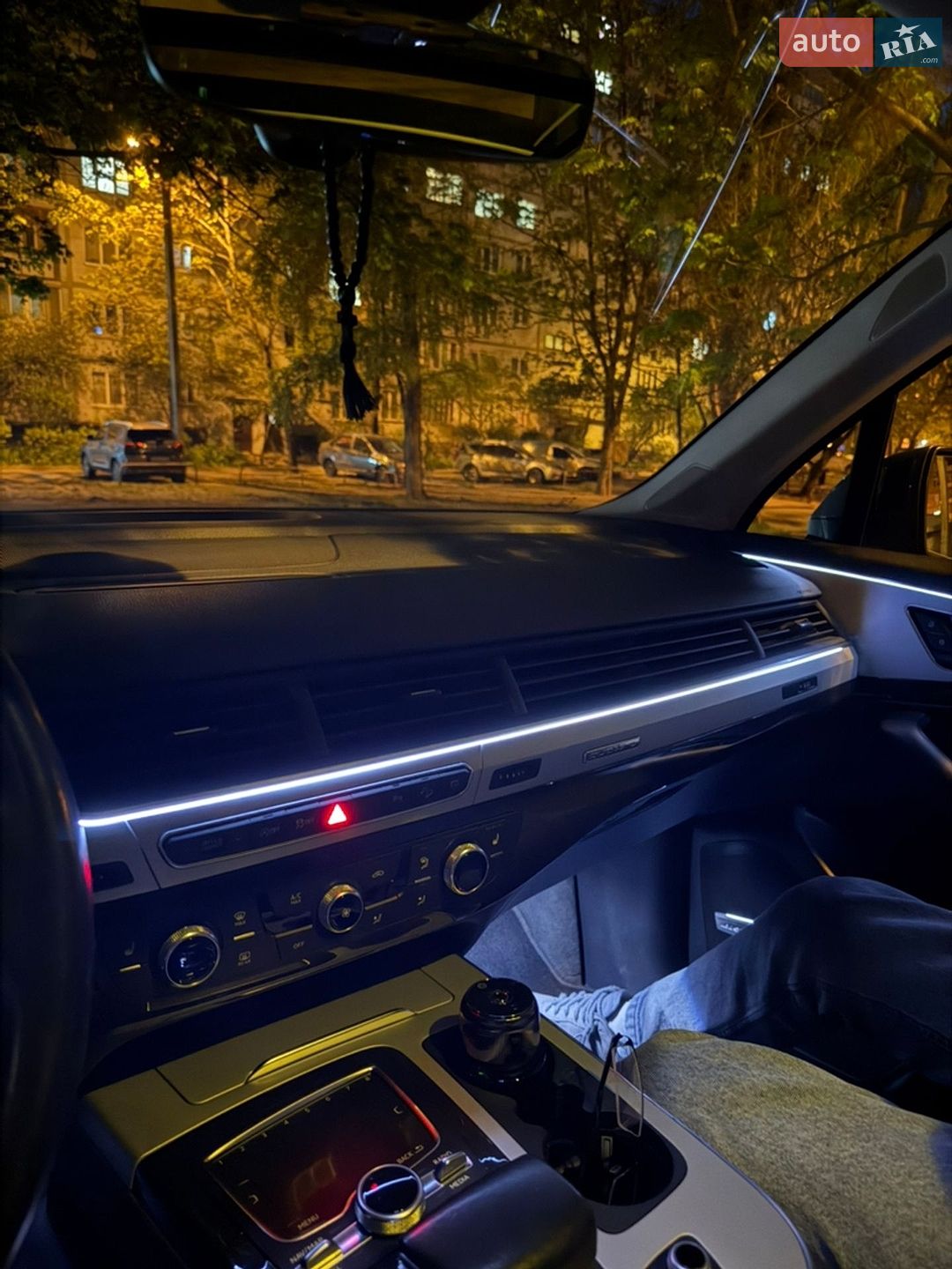 Audi Q7 2018 VIN WA1LHAF77JD036286 фото оголошення 22 з 28