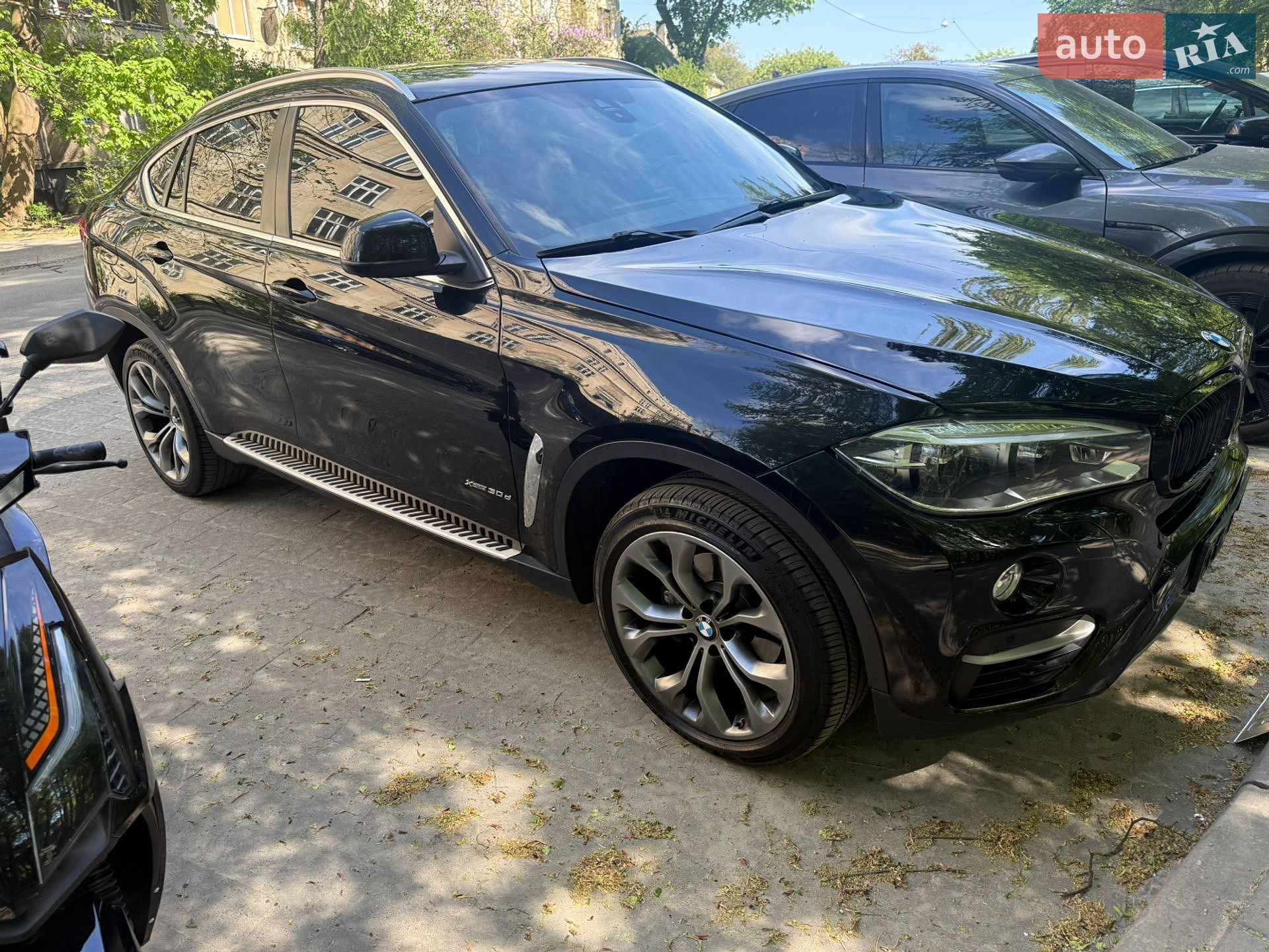 BMW X6 2017 VIN WBAKV210XJ0Y40340 фото оголошення 8 з 47