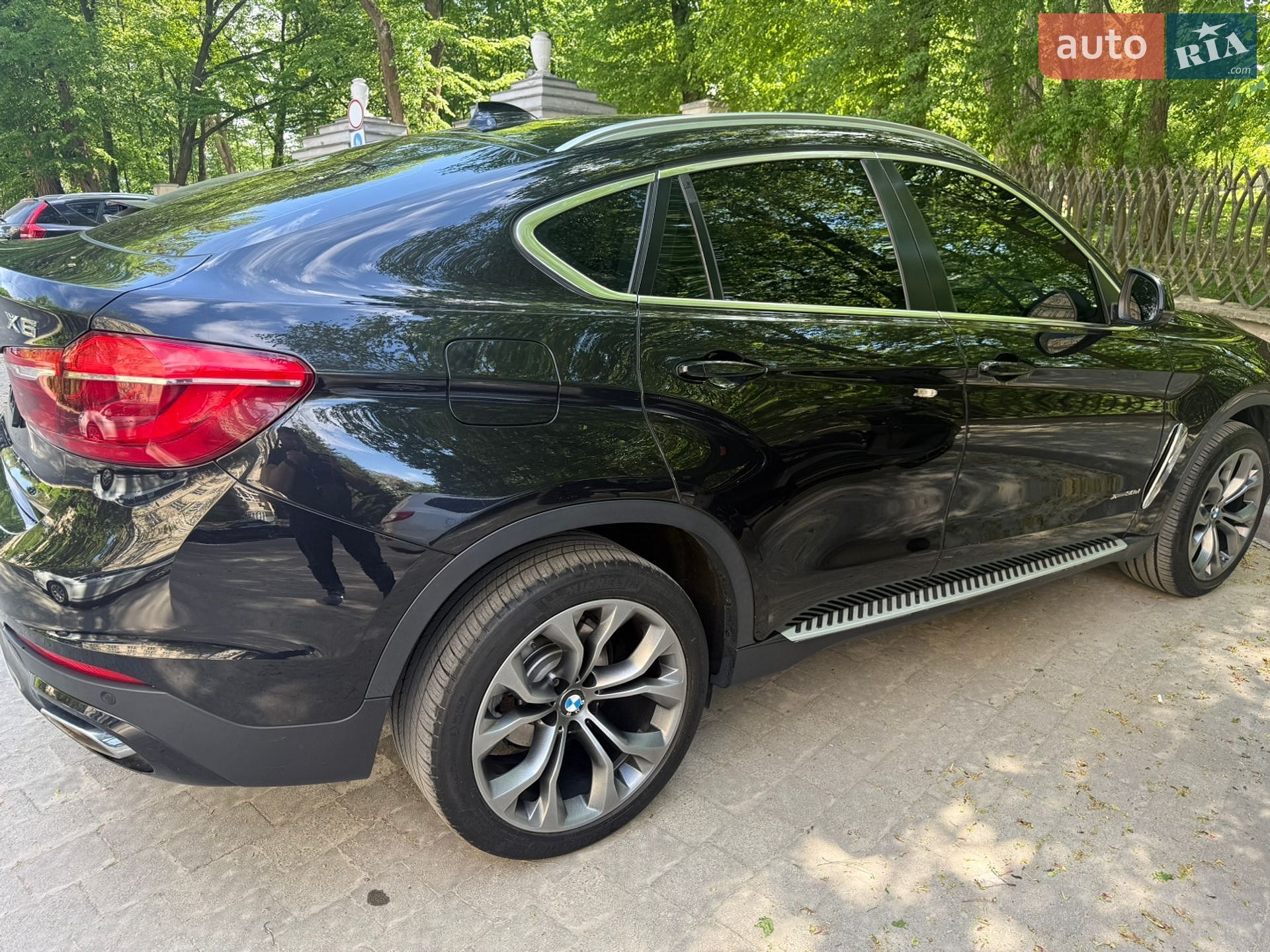 BMW X6 2017 VIN WBAKV210XJ0Y40340 фото оголошення 9 з 47