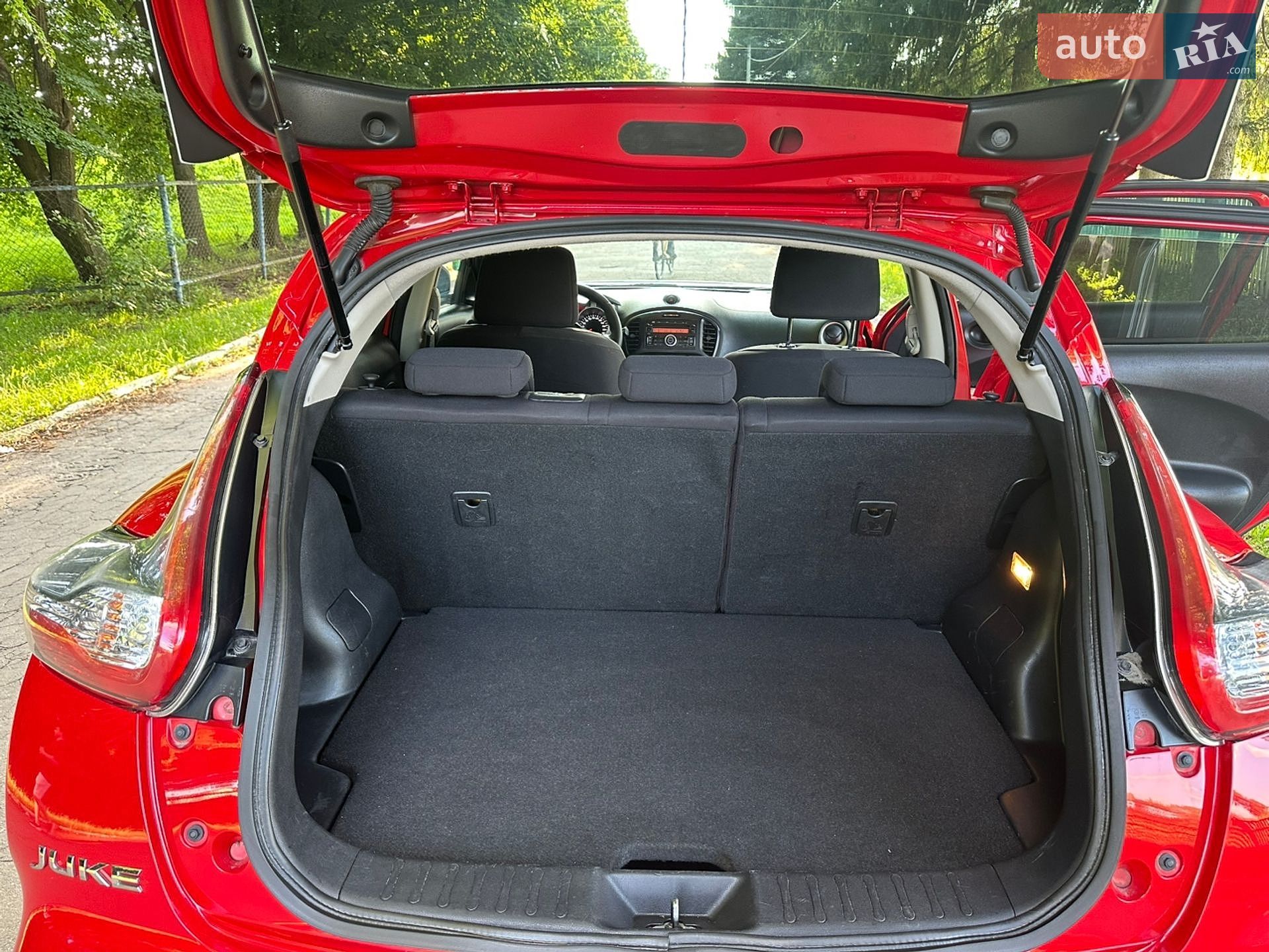 Nissan Juke 2017 VIN SJNFBAF15U7412564 фото оголошення 4 з 40
