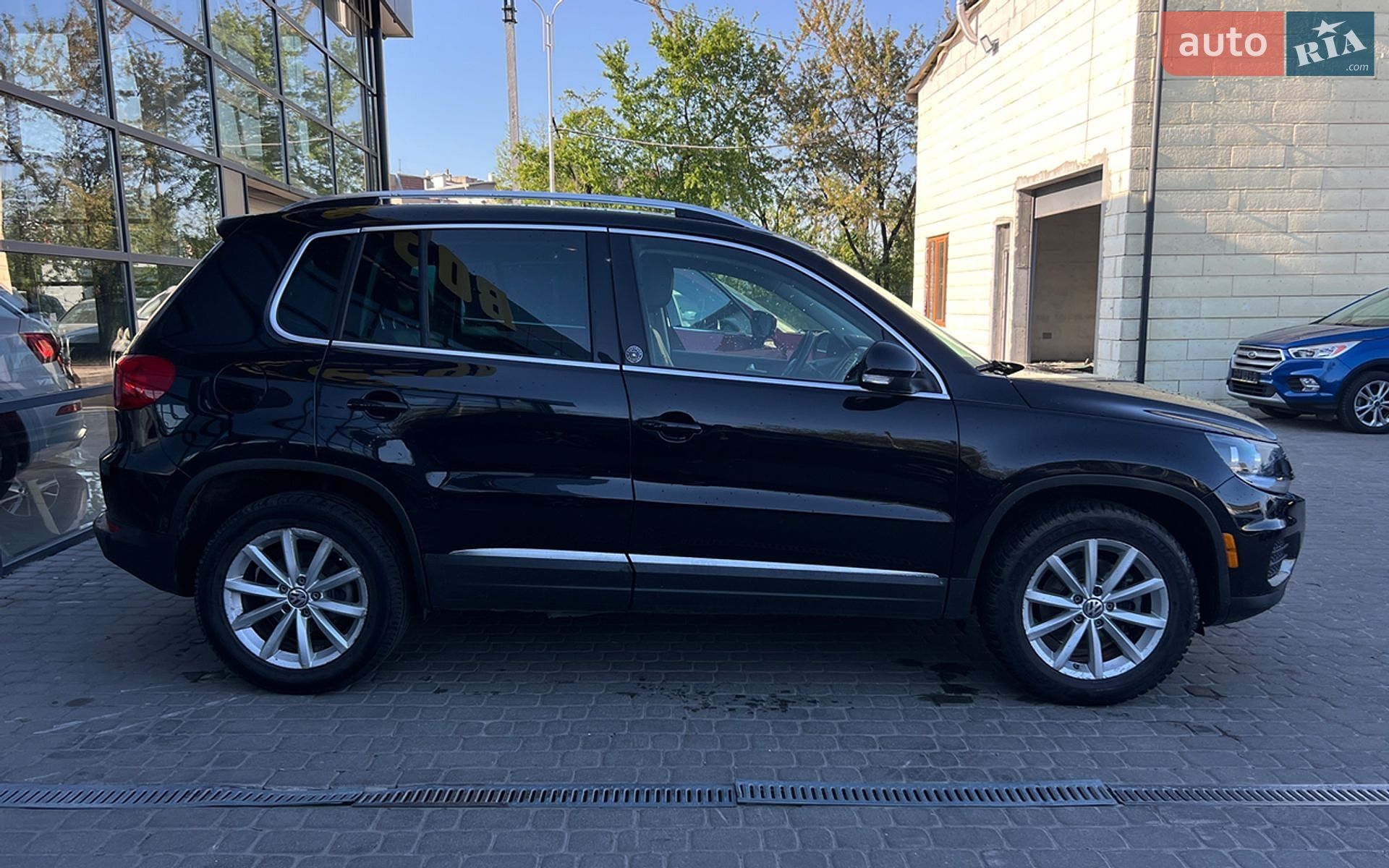Volkswagen Tiguan 2016 VIN WVGRV7AX5HK009382 фото оголошення 8 з 17