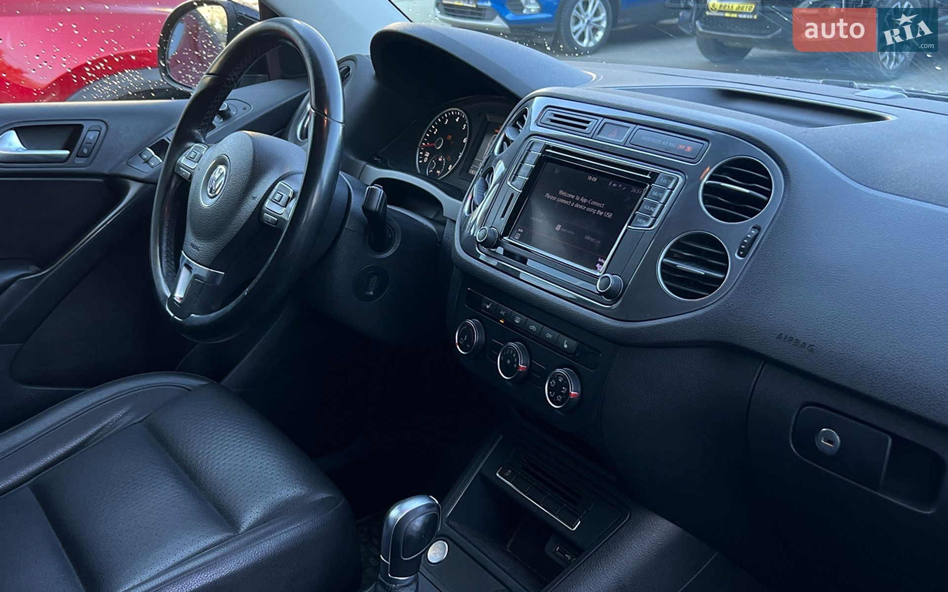 Volkswagen Tiguan 2016 VIN WVGRV7AX5HK009382 фото оголошення 15 з 17