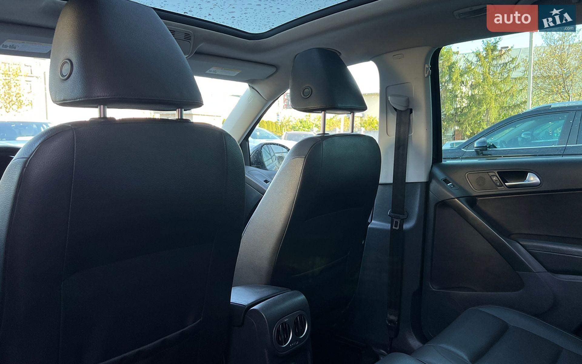 Volkswagen Tiguan 2016 VIN WVGRV7AX5HK009382 фото оголошення 16 з 17