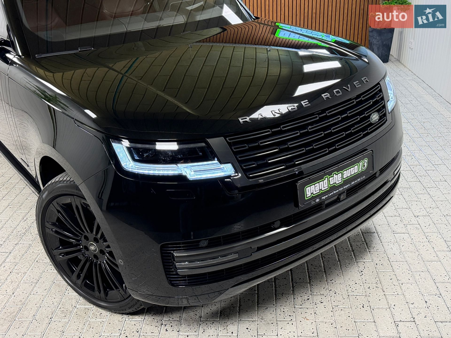 Land Rover Range Rover 2023 VIN SALKA9B75PA057375 фото оголошення 7 з 56
