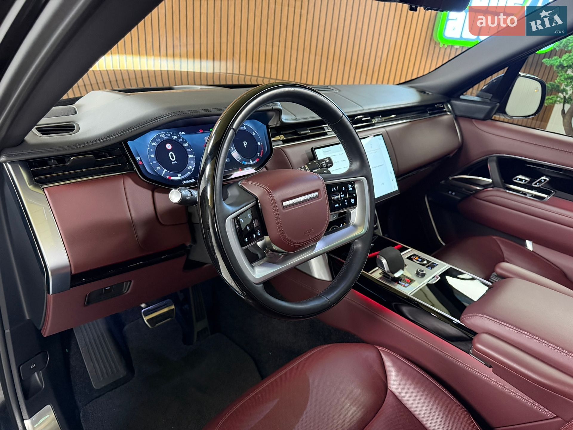 Land Rover Range Rover 2023 VIN SALKA9B75PA057375 фото оголошення 18 з 56