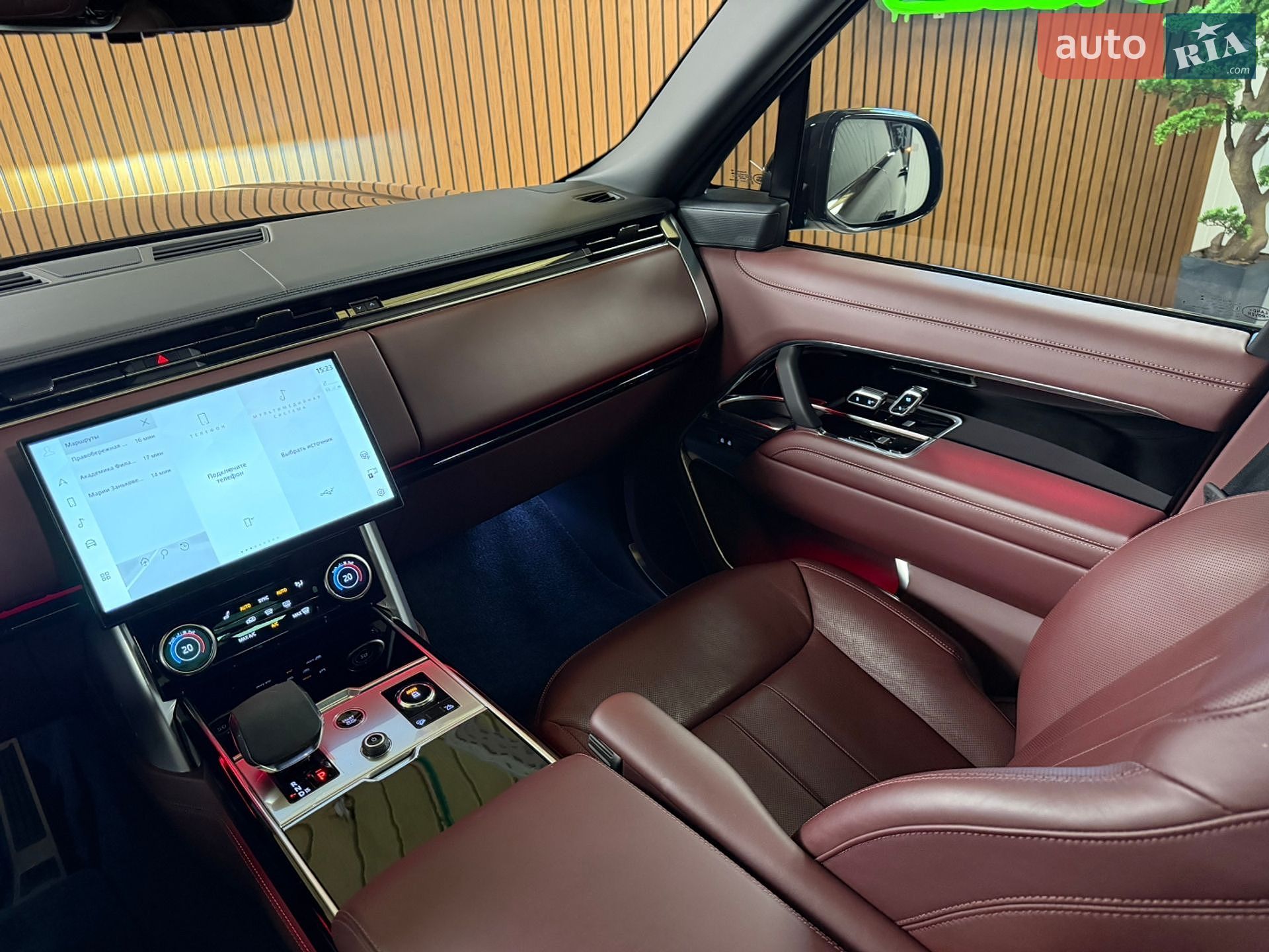 Land Rover Range Rover 2023 VIN SALKA9B75PA057375 фото оголошення 35 з 56