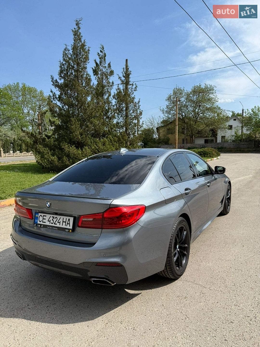 BMW 5 Series 2019 VIN WBAJD51060CD47576 фото оголошення 4 з 34