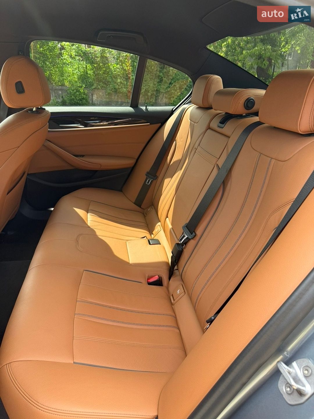BMW 5 Series 2019 VIN WBAJD51060CD47576 фото оголошення 16 з 34