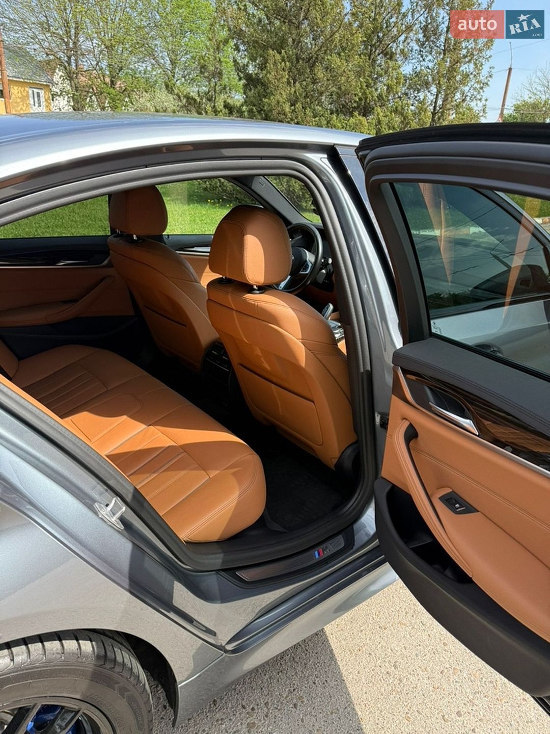 BMW 5 Series 2019 VIN WBAJD51060CD47576 фото оголошення 17 з 34