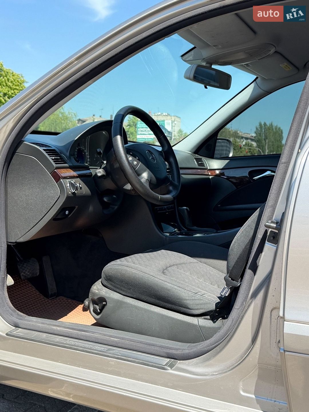 Mercedes-Benz E-Class 2003 VIN WDB2110061A365505 фото оголошення 12 з 19