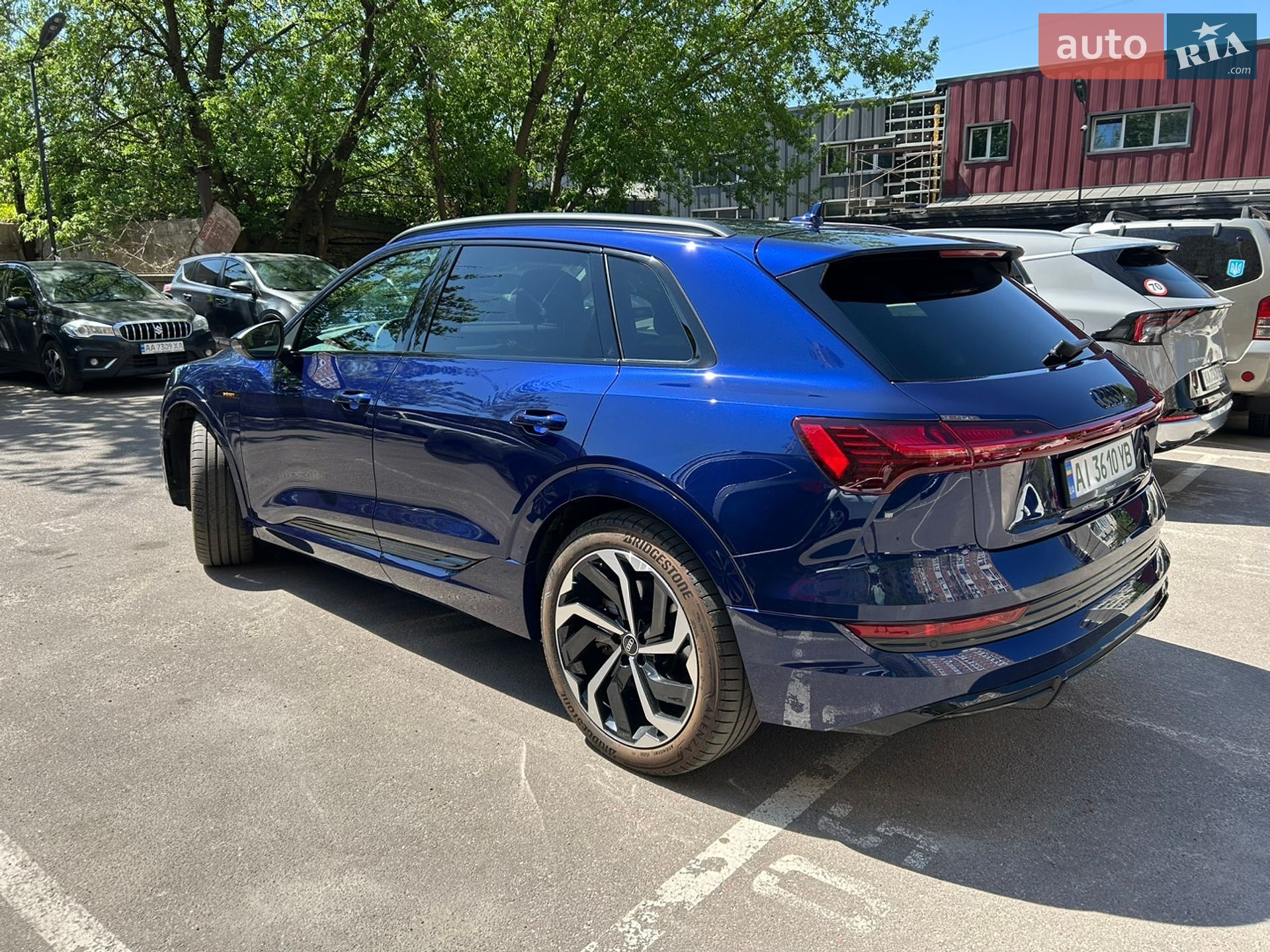 Audi e-tron 2022 VIN WAUZZZGE6NB027652 фото оголошення 2 з 19