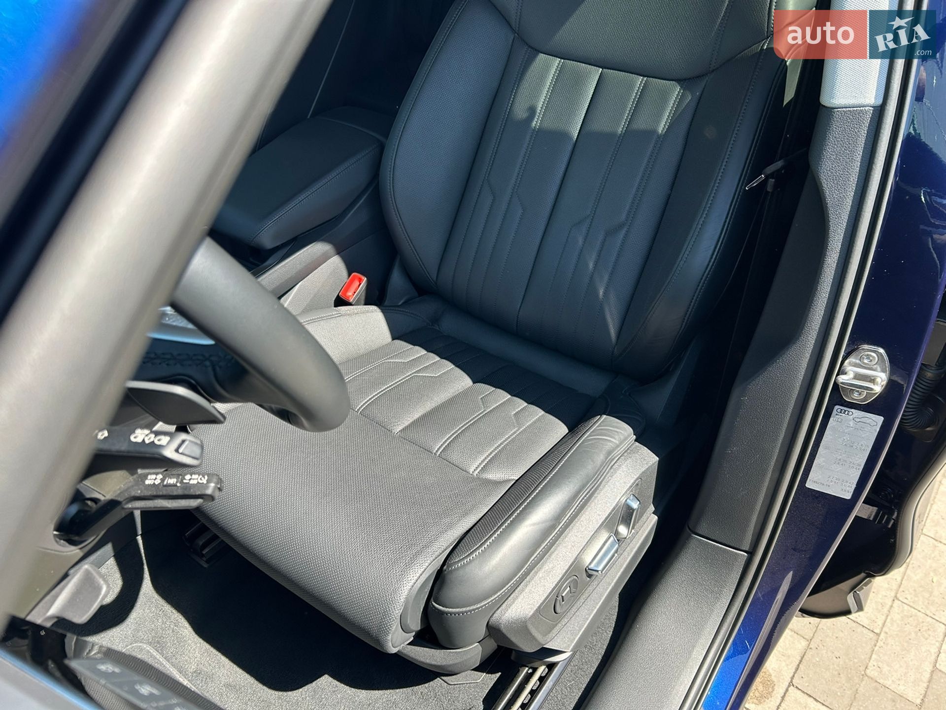 Audi e-tron 2022 VIN WAUZZZGE6NB027652 фото оголошення 13 з 19