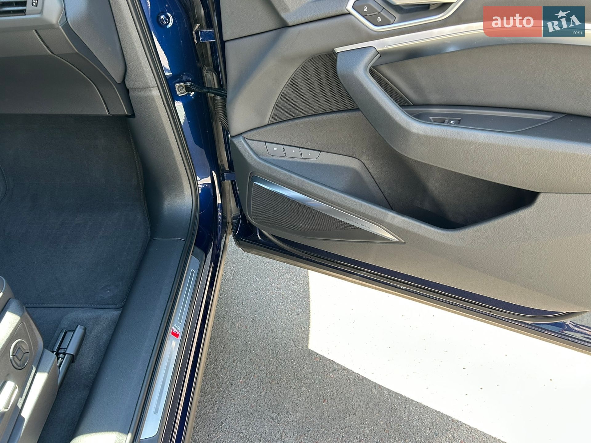 Audi e-tron 2022 VIN WAUZZZGE6NB027652 фото оголошення 16 з 19