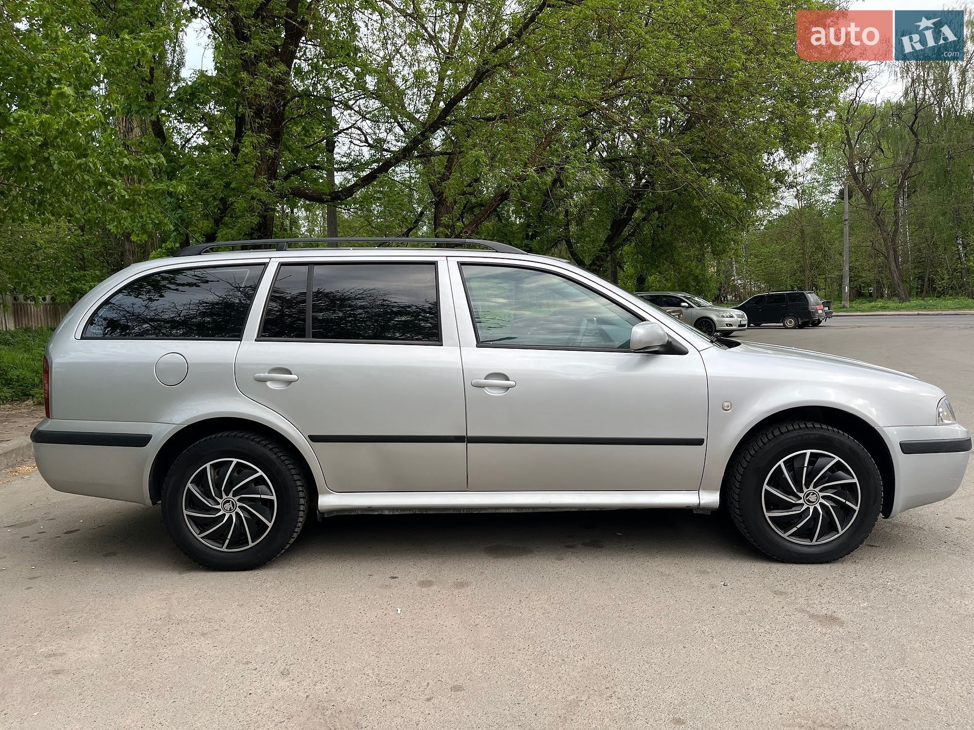 Skoda Octavia 2004 VIN TMBJX21U542901419 фото оголошення 4 з 17