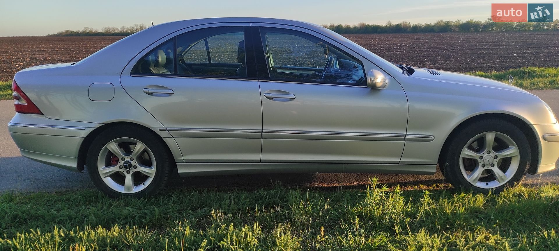 Mercedes-Benz C-Class 2006 VIN WDB2030071A939127 фото оголошення 10 з 18