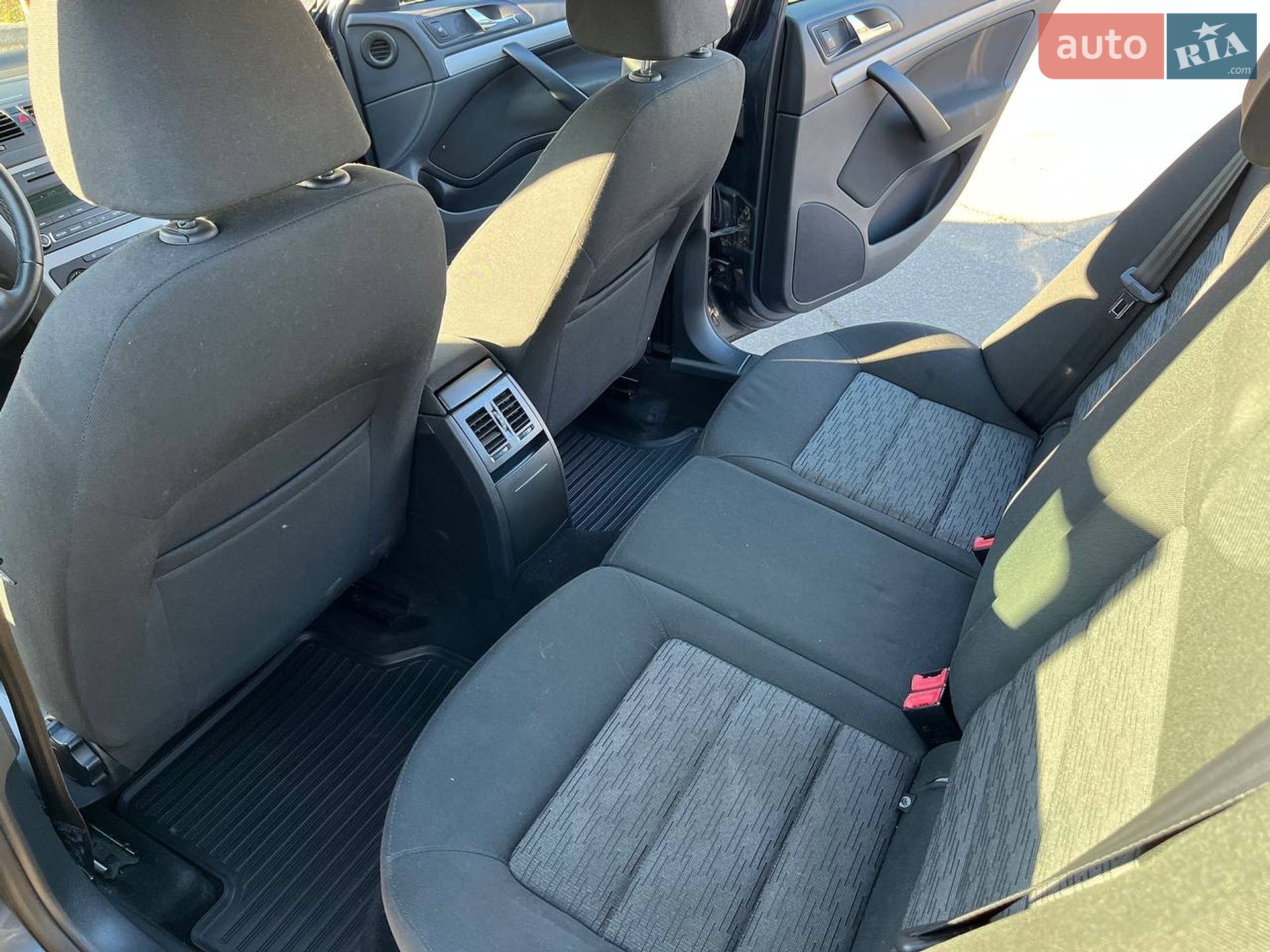 Skoda Octavia 2012 VIN TMBCA41Z3CB158954 фото оголошення 18 з 21