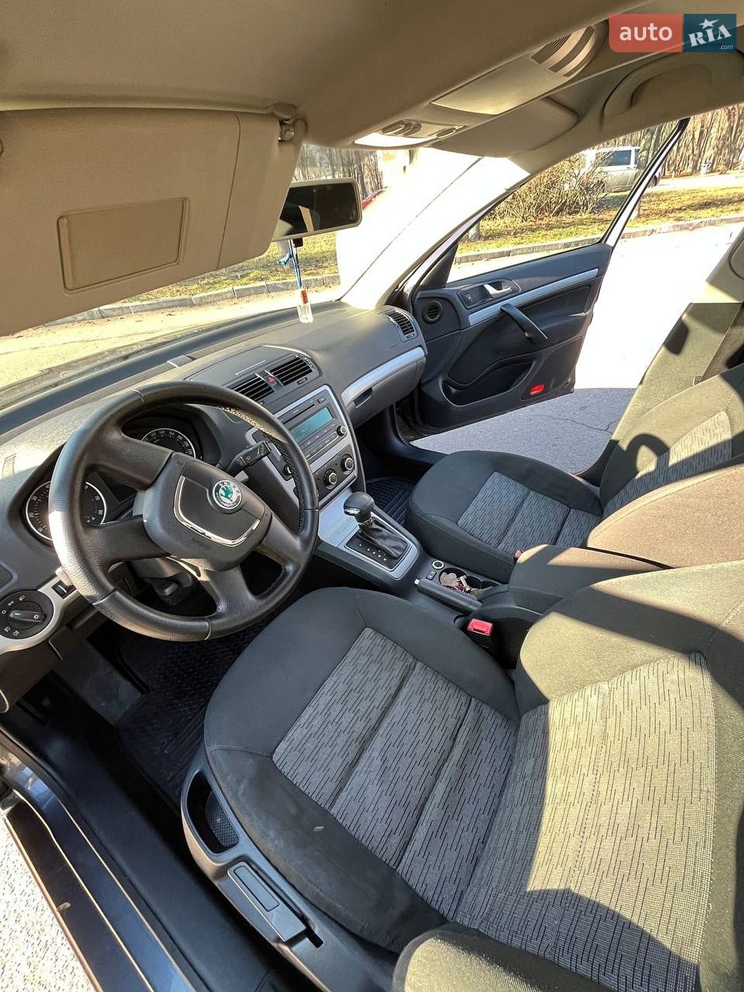 Skoda Octavia 2012 VIN TMBCA41Z3CB158954 фото оголошення 19 з 21