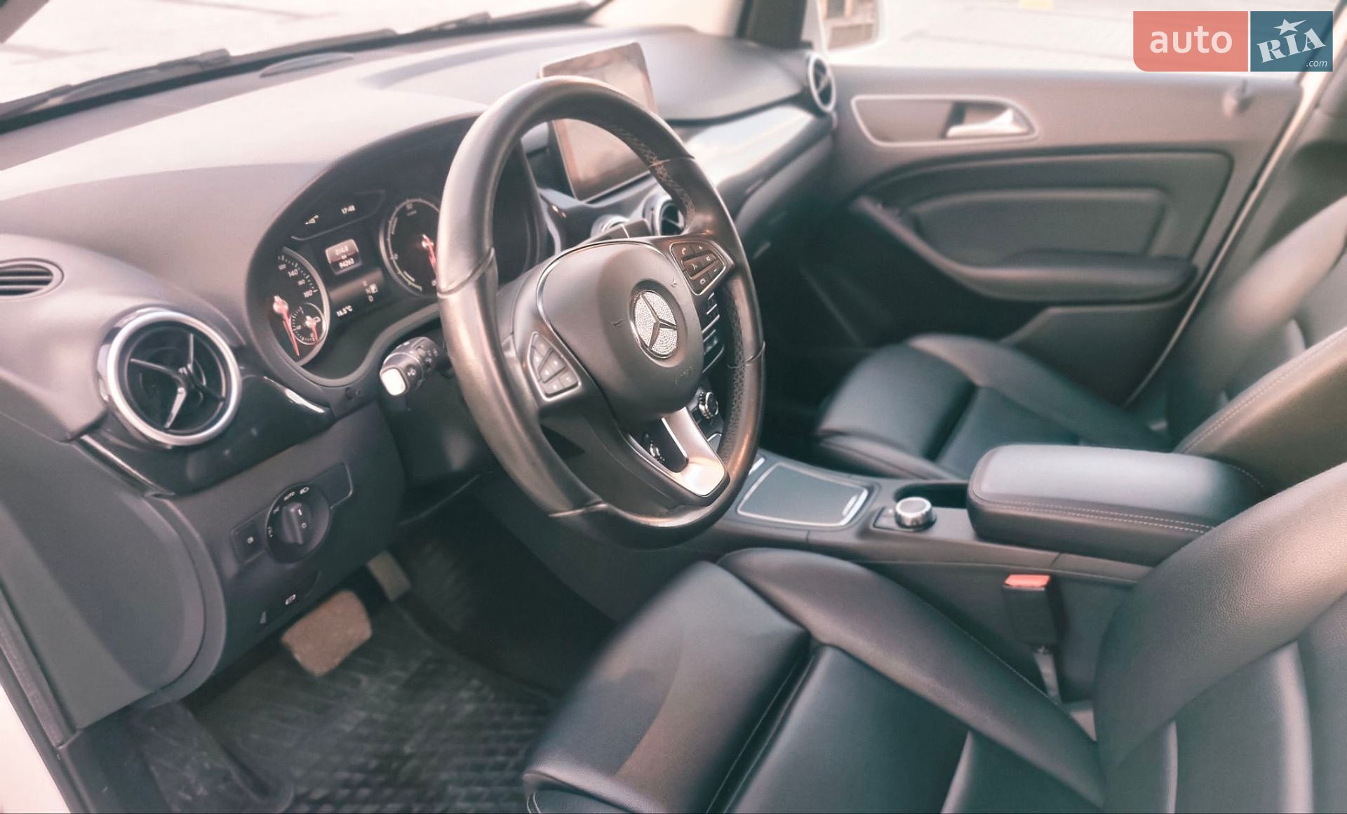 Mercedes-Benz B-Class 2016 VIN WDD2428901J012623 фото оголошення 22 з 22