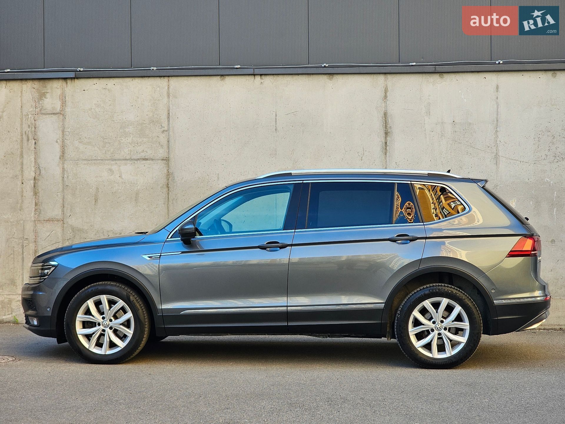Volkswagen Tiguan Allspace 2018 VIN WVGZZZ5NZJM157935 фото оголошення 2 з 58