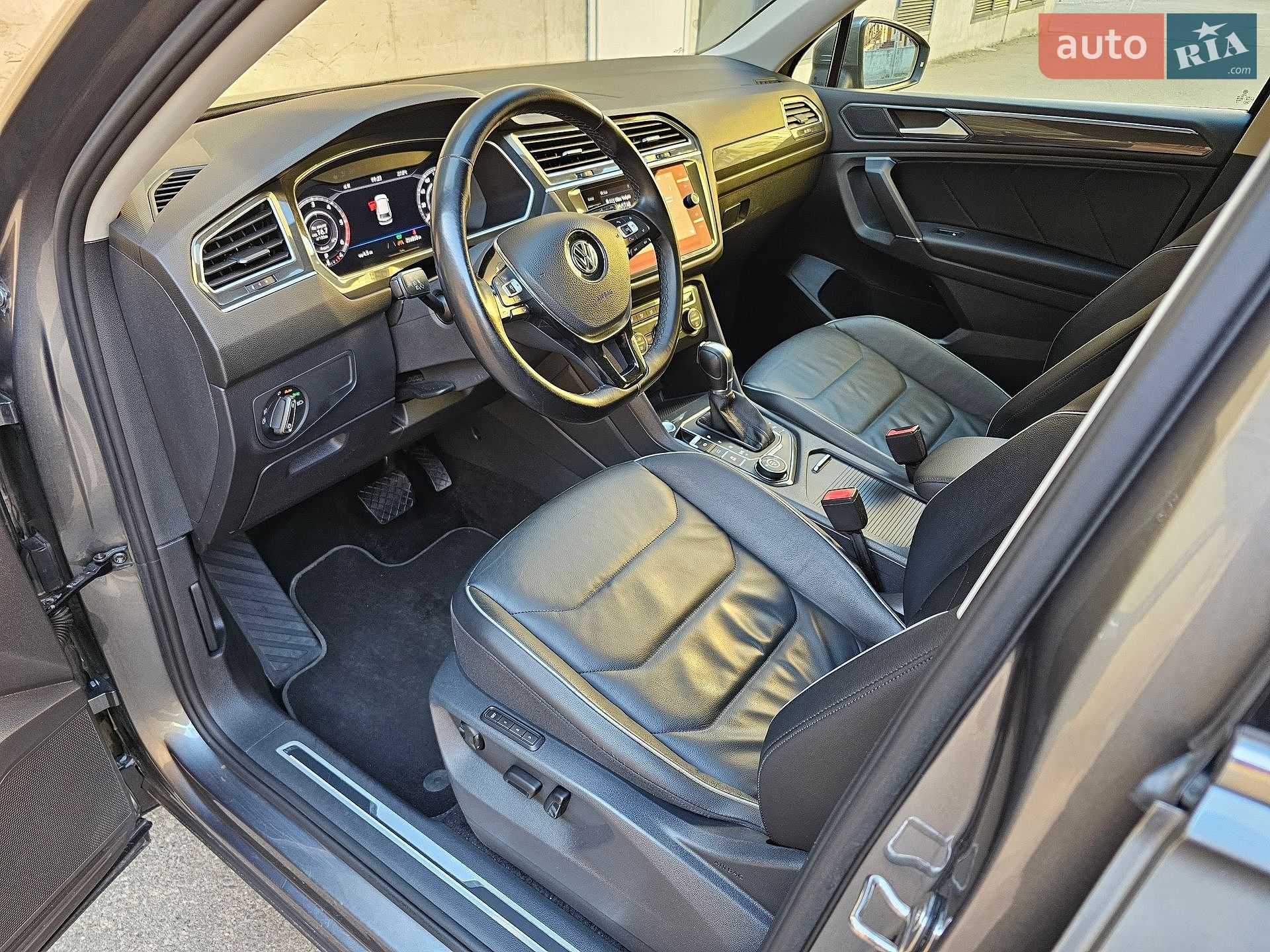 Volkswagen Tiguan Allspace 2018 VIN WVGZZZ5NZJM157935 фото оголошення 27 з 58