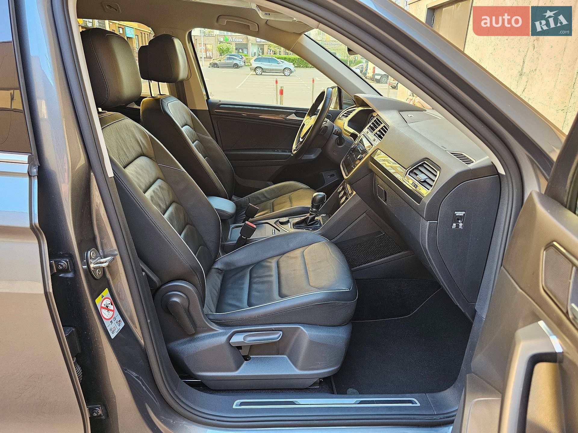 Volkswagen Tiguan Allspace 2018 VIN WVGZZZ5NZJM157935 фото оголошення 48 з 58