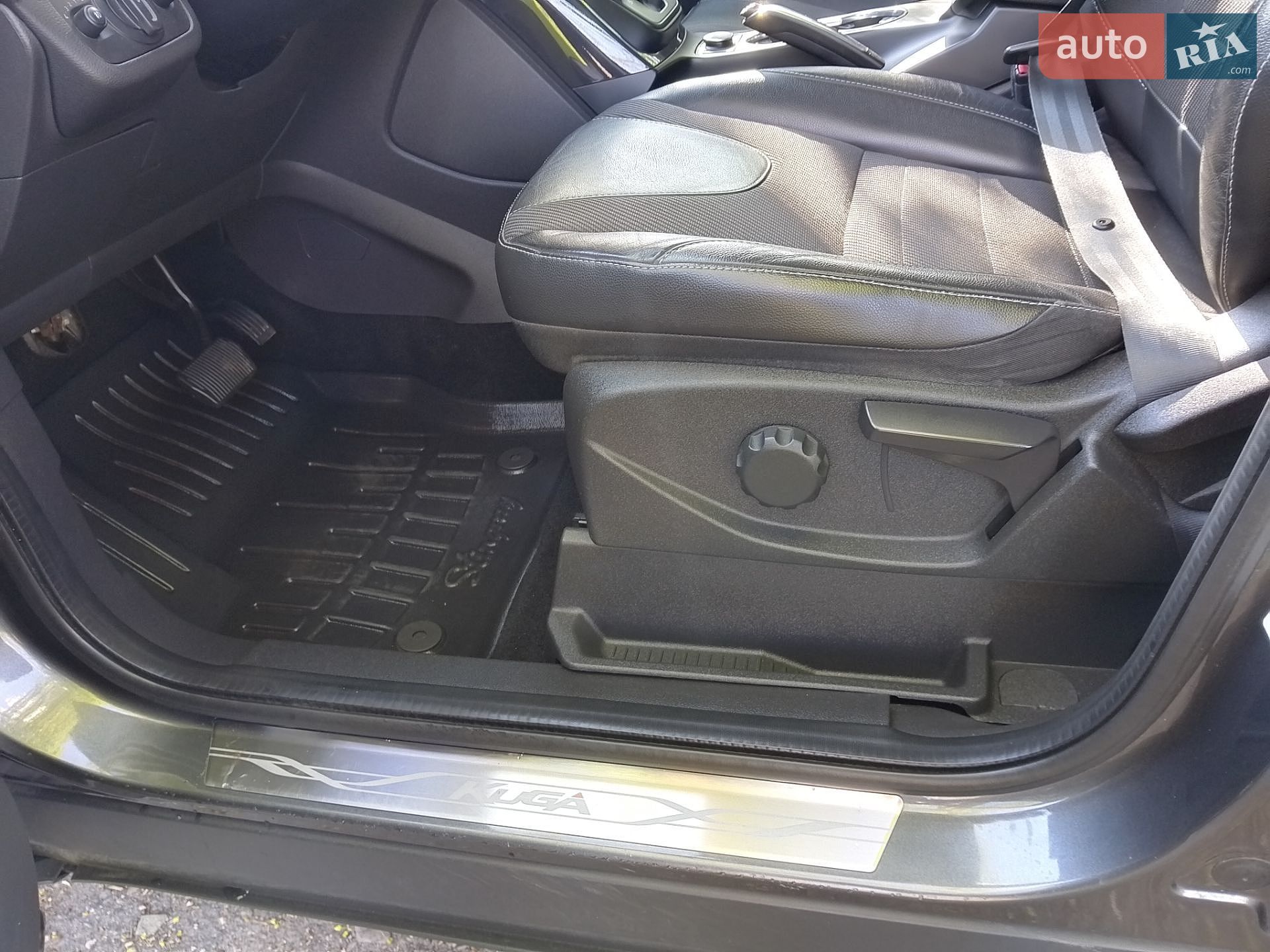 Ford Kuga 2016 VIN WF0AXXWPMAGR86284 фото оголошення 12 з 30