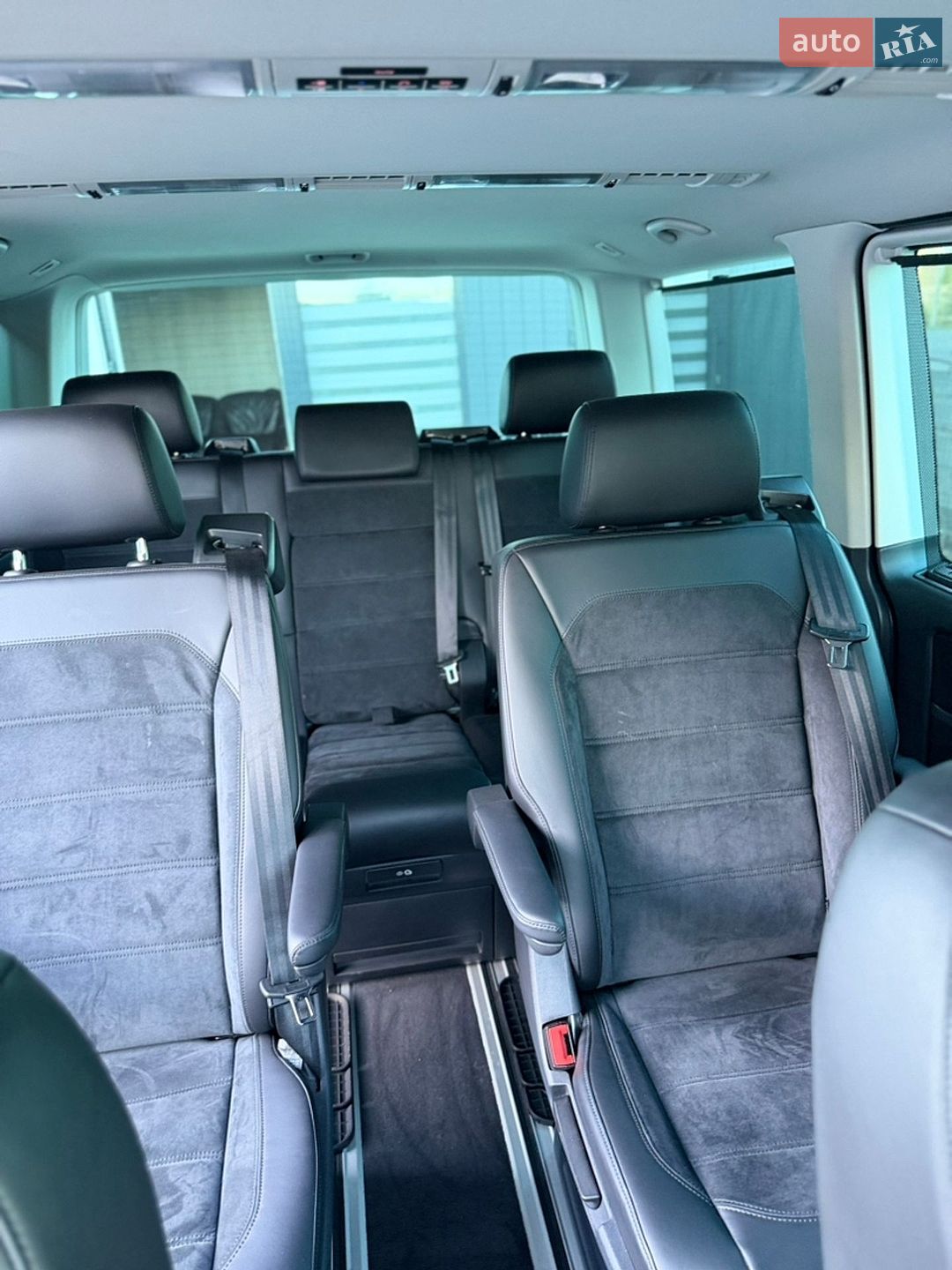 Volkswagen Multivan 2018 VIN WV2ZZZ7HZHH128252 фото оголошення 73 з 82