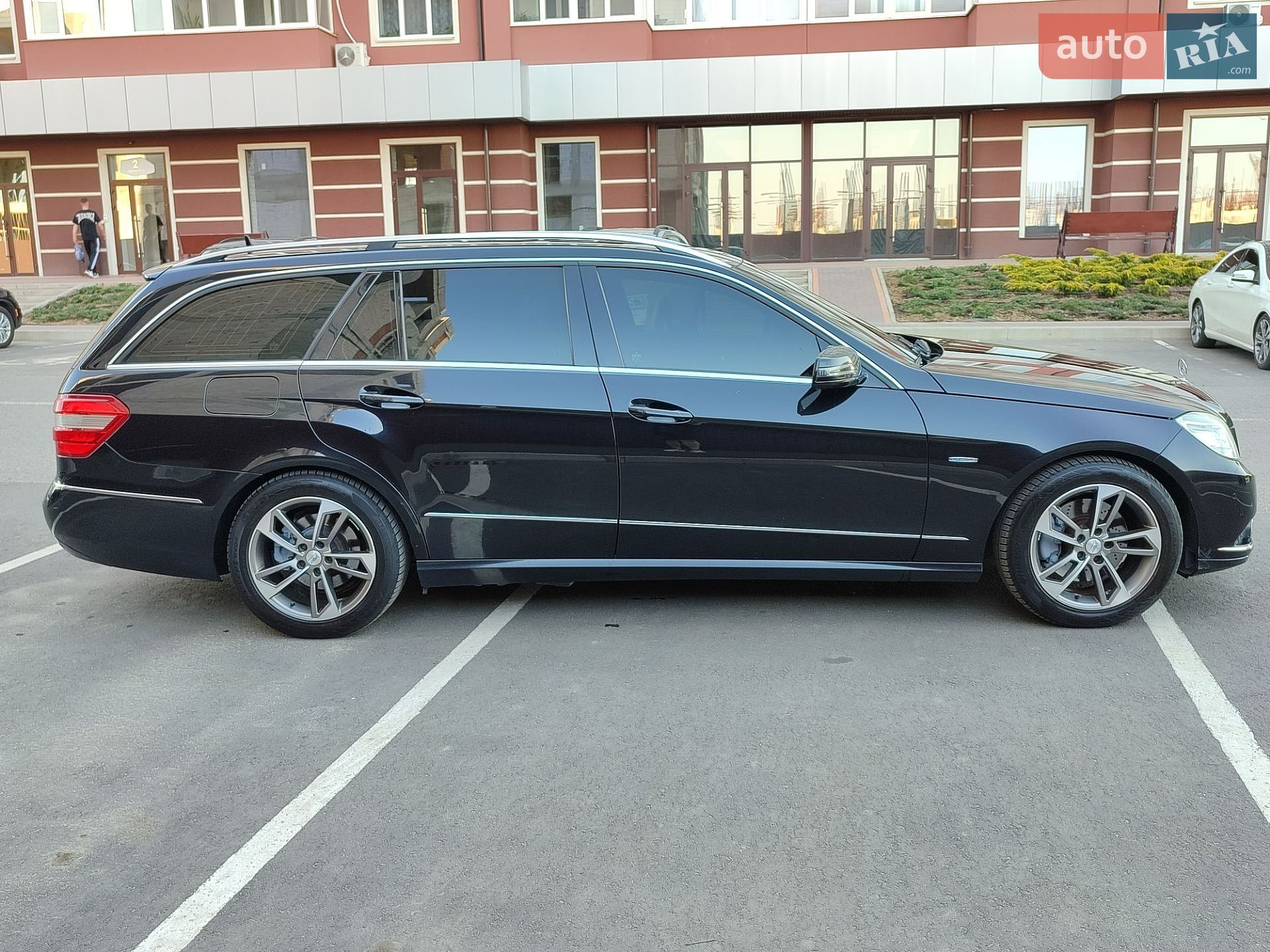 Mercedes-Benz E-Class 2010 VIN WDD2122251A159154 фото оголошення 5 з 28
