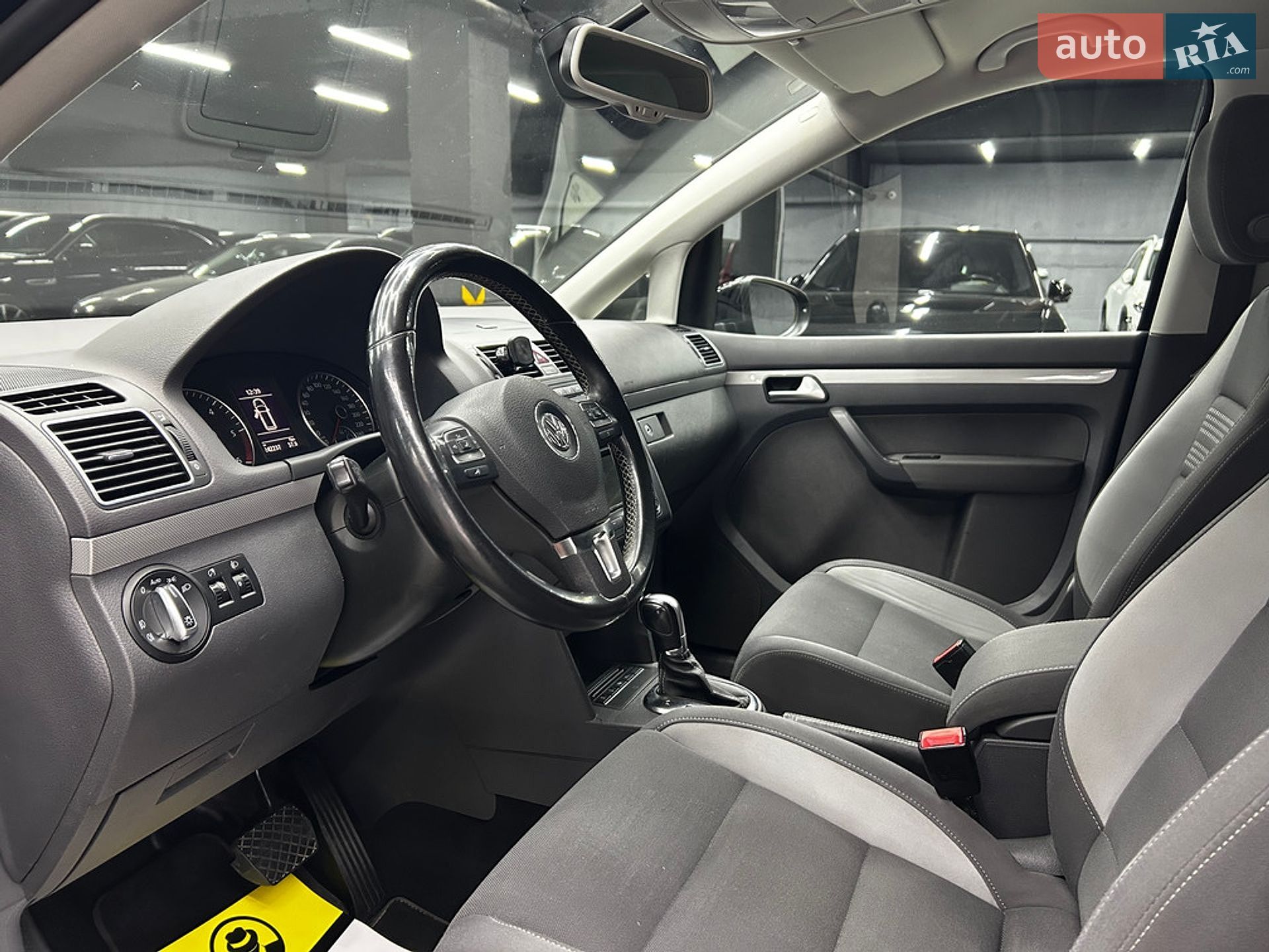 Volkswagen Touran 2013 VIN WVGZZZ1TZEW002294 фото оголошення 12 з 25