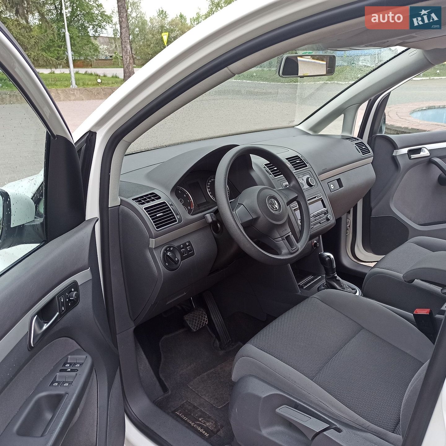 Volkswagen Touran 2011 VIN WVGZZZ1TZCW066091 фото оголошення 16 з 66