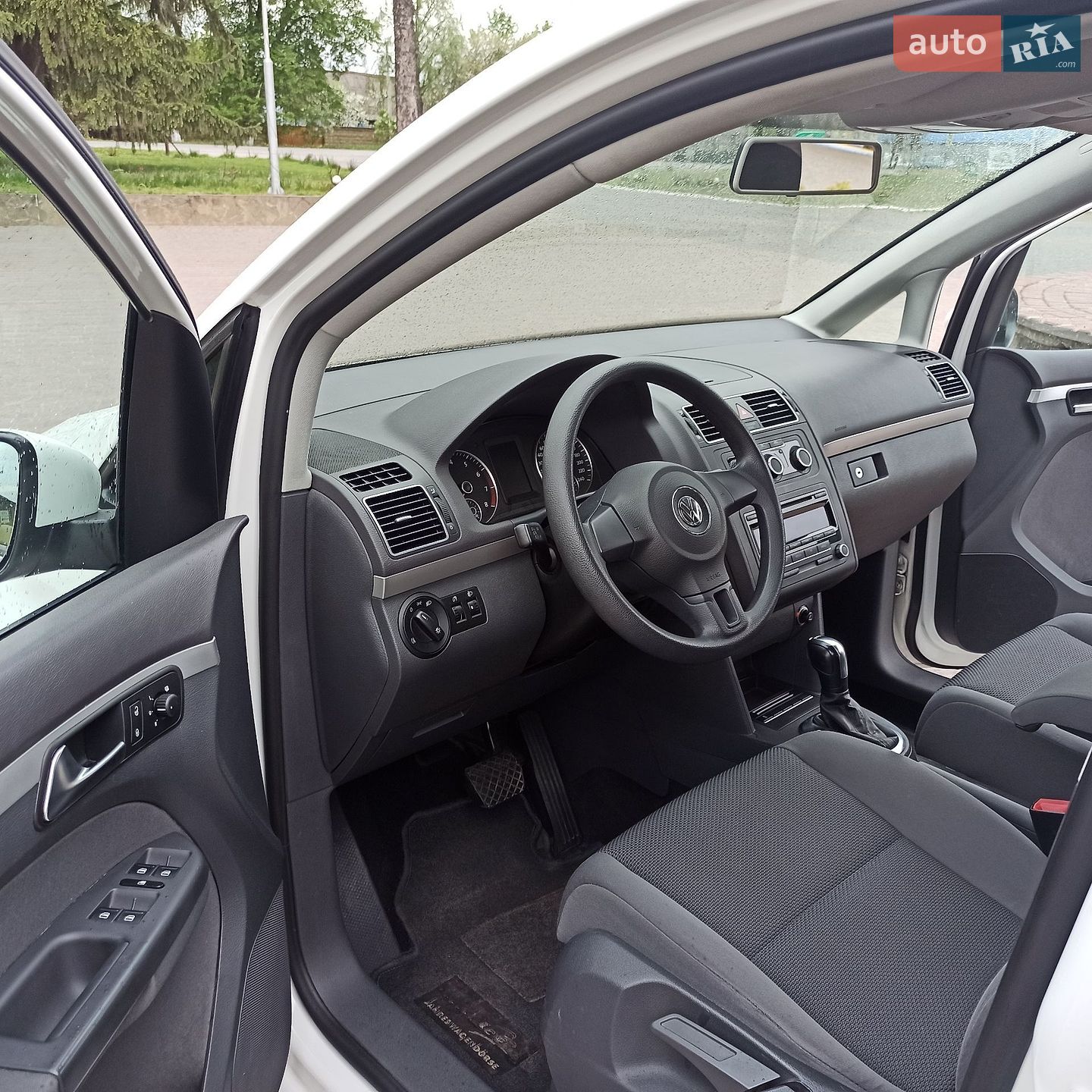 Volkswagen Touran 2011 VIN WVGZZZ1TZCW066091 фото оголошення 18 з 66