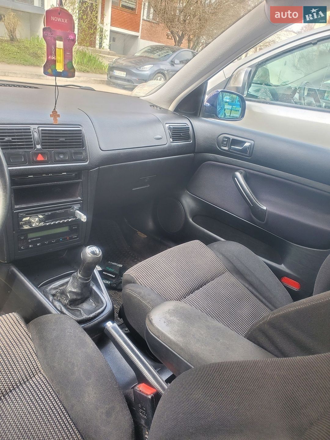 Volkswagen Golf 1999 VIN WVWZZZ1JZYW430403 фото оголошення 2 з 9