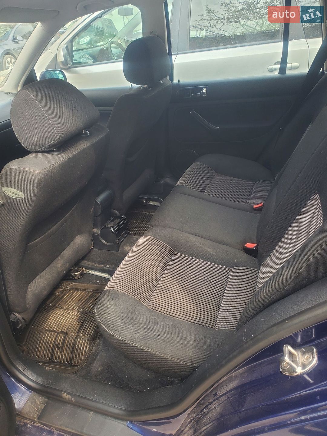 Volkswagen Golf 1999 VIN WVWZZZ1JZYW430403 фото оголошення 4 з 9