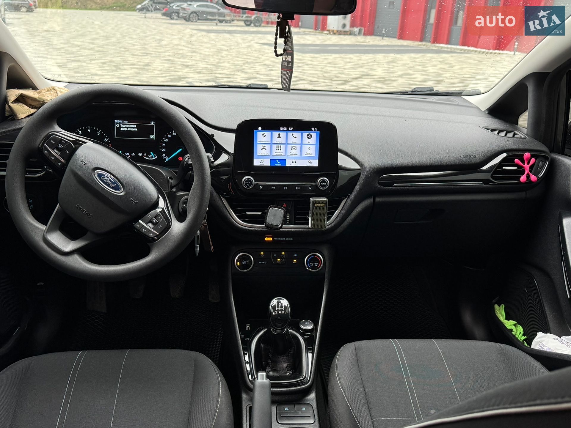 Ford Fiesta 2017 VIN WF0JXXGAHJHD00273 фото оголошення 5 з 11