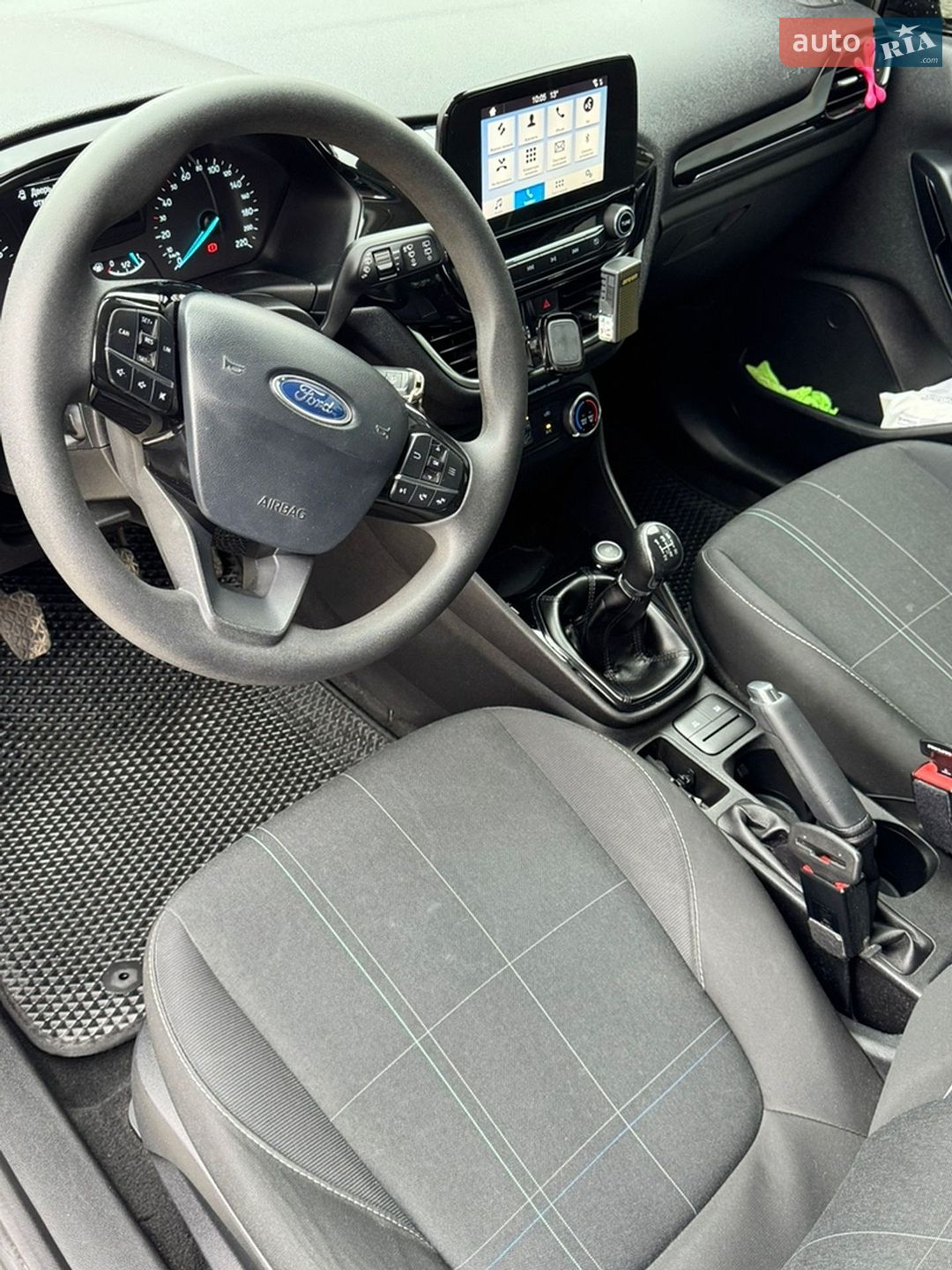 Ford Fiesta 2017 VIN WF0JXXGAHJHD00273 фото оголошення 6 з 11
