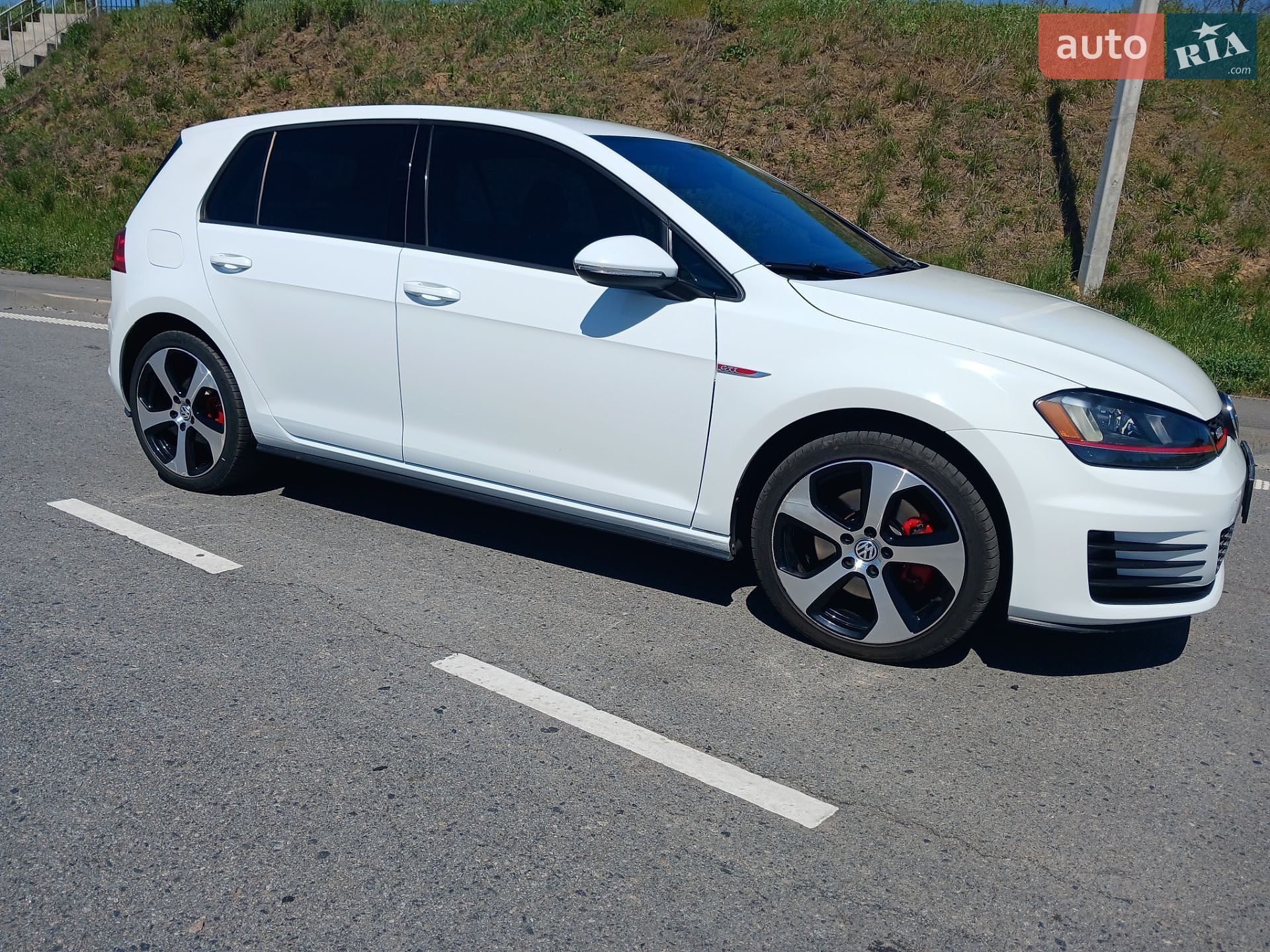 Volkswagen Golf GTI 2015 VIN 3VW4T7AU3FM100891 фото оголошення 2 з 25