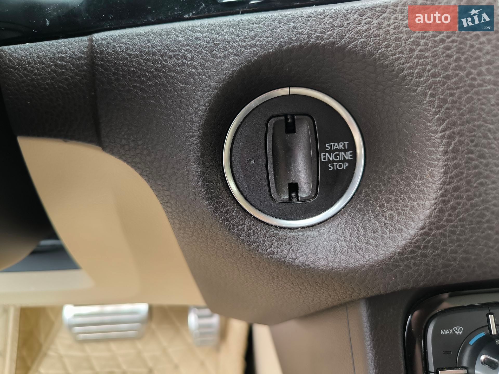 Volkswagen Touareg 2014 VIN WVGZZZ7PZED044873 фото оголошення 104 з 193