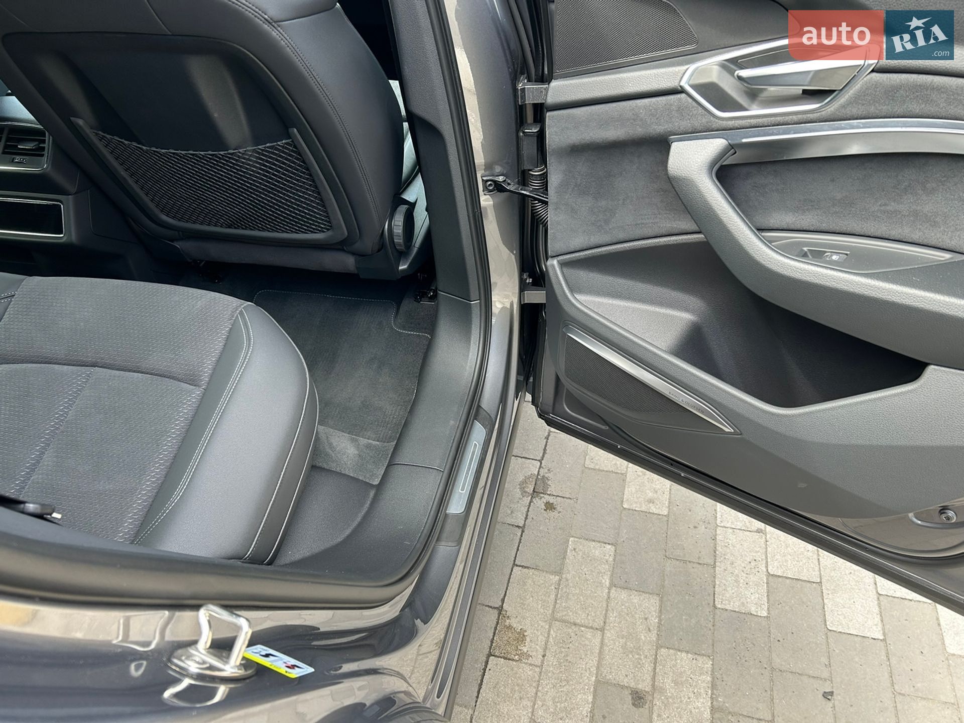 Audi e-tron Sportback 2022 VIN WAUZZZGE6PB013060 фото оголошення 8 з 28