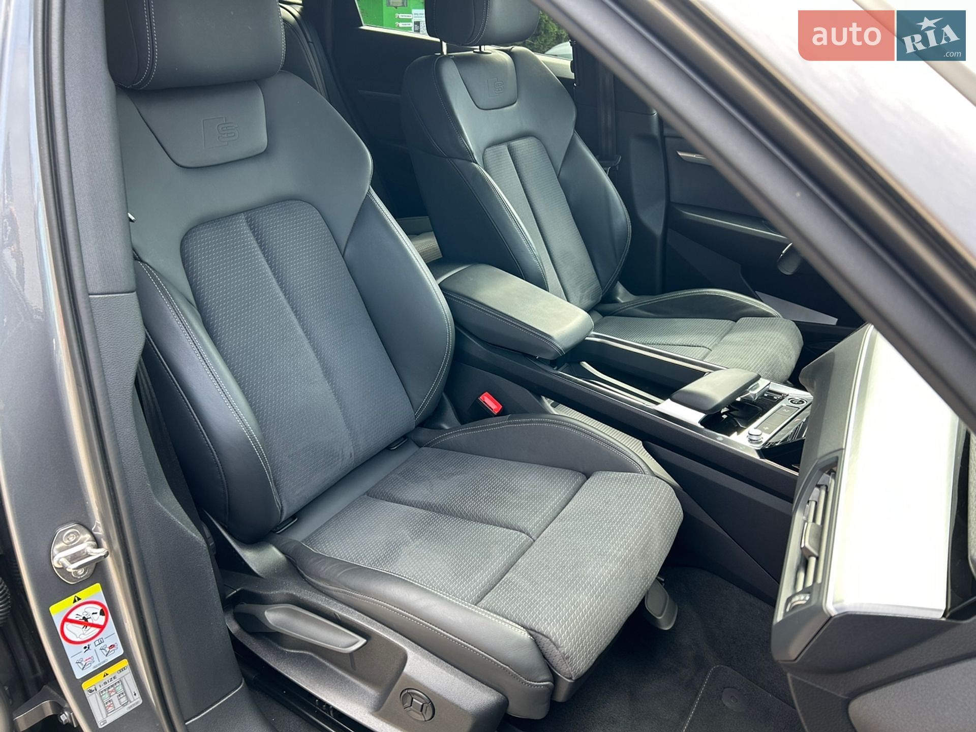 Audi e-tron Sportback 2022 VIN WAUZZZGE6PB013060 фото оголошення 10 з 28