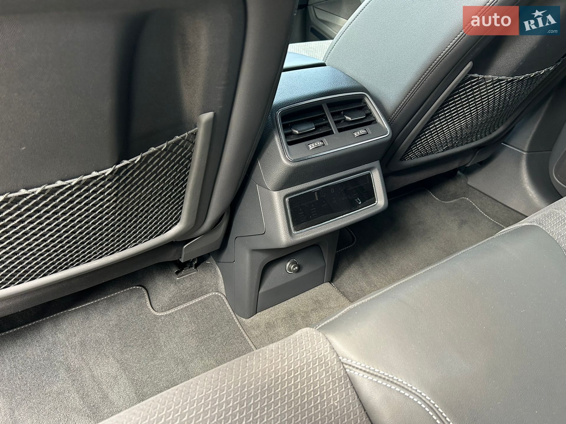 Audi e-tron Sportback 2022 VIN WAUZZZGE6PB013060 фото оголошення 17 з 28