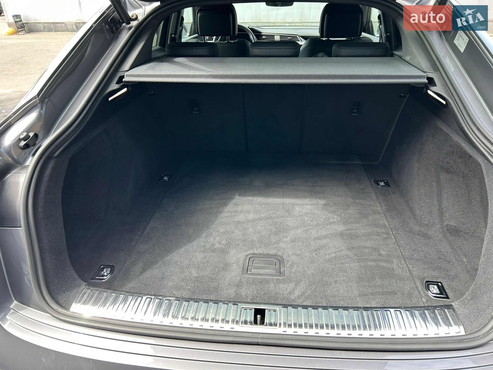 Audi e-tron Sportback 2022 VIN WAUZZZGE6PB013060 фото оголошення 20 з 28