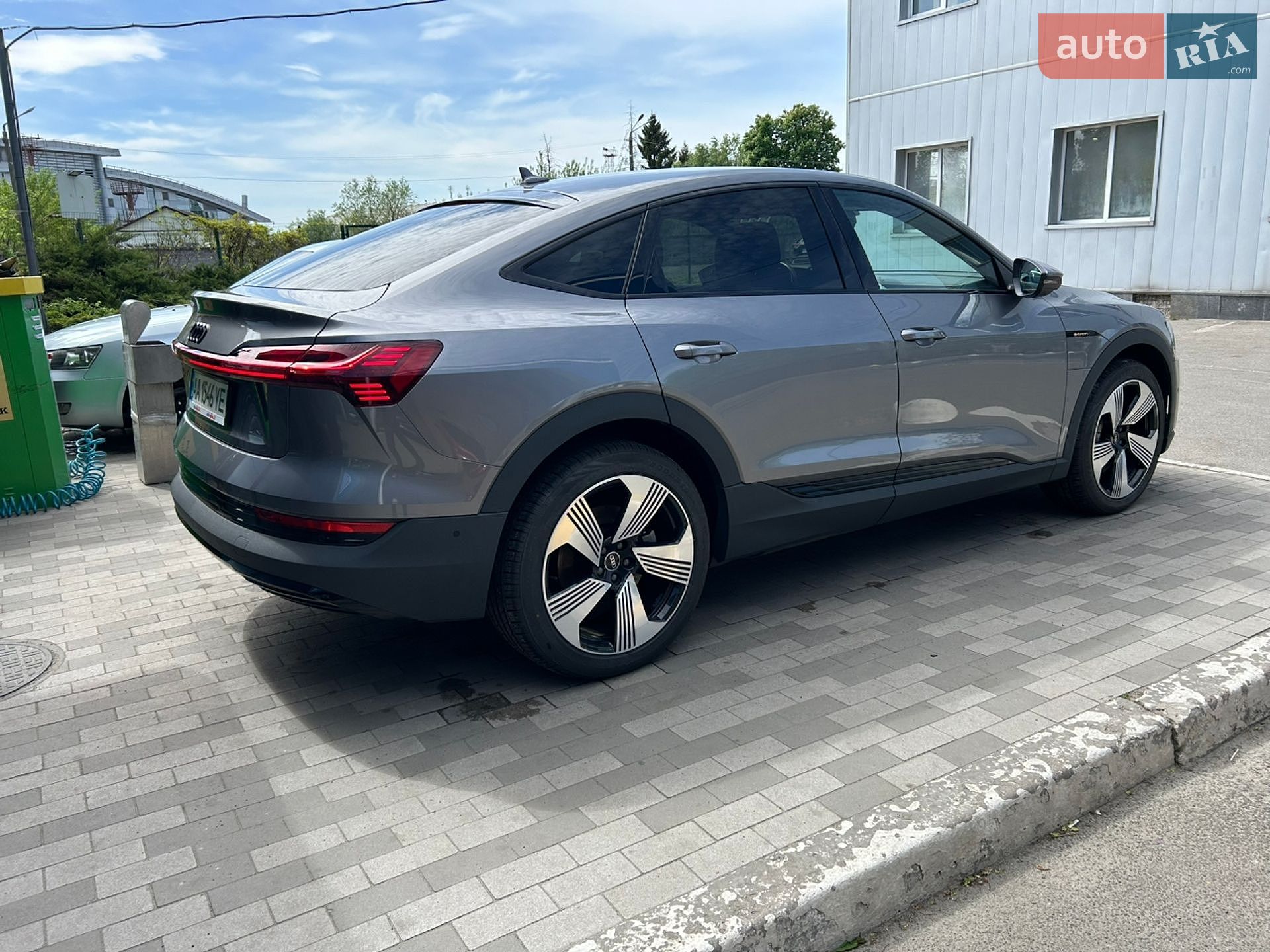 Audi e-tron Sportback 2022 VIN WAUZZZGE6PB013060 фото оголошення 23 з 28