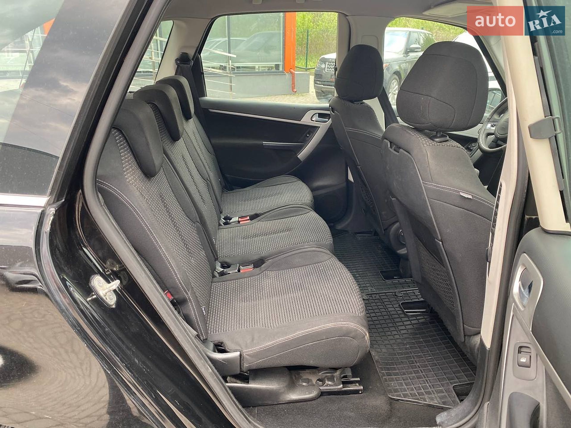 Citroen C4 Picasso 2011 VIN VF7UD9HR8BJ669639 фото оголошення 18 з 23