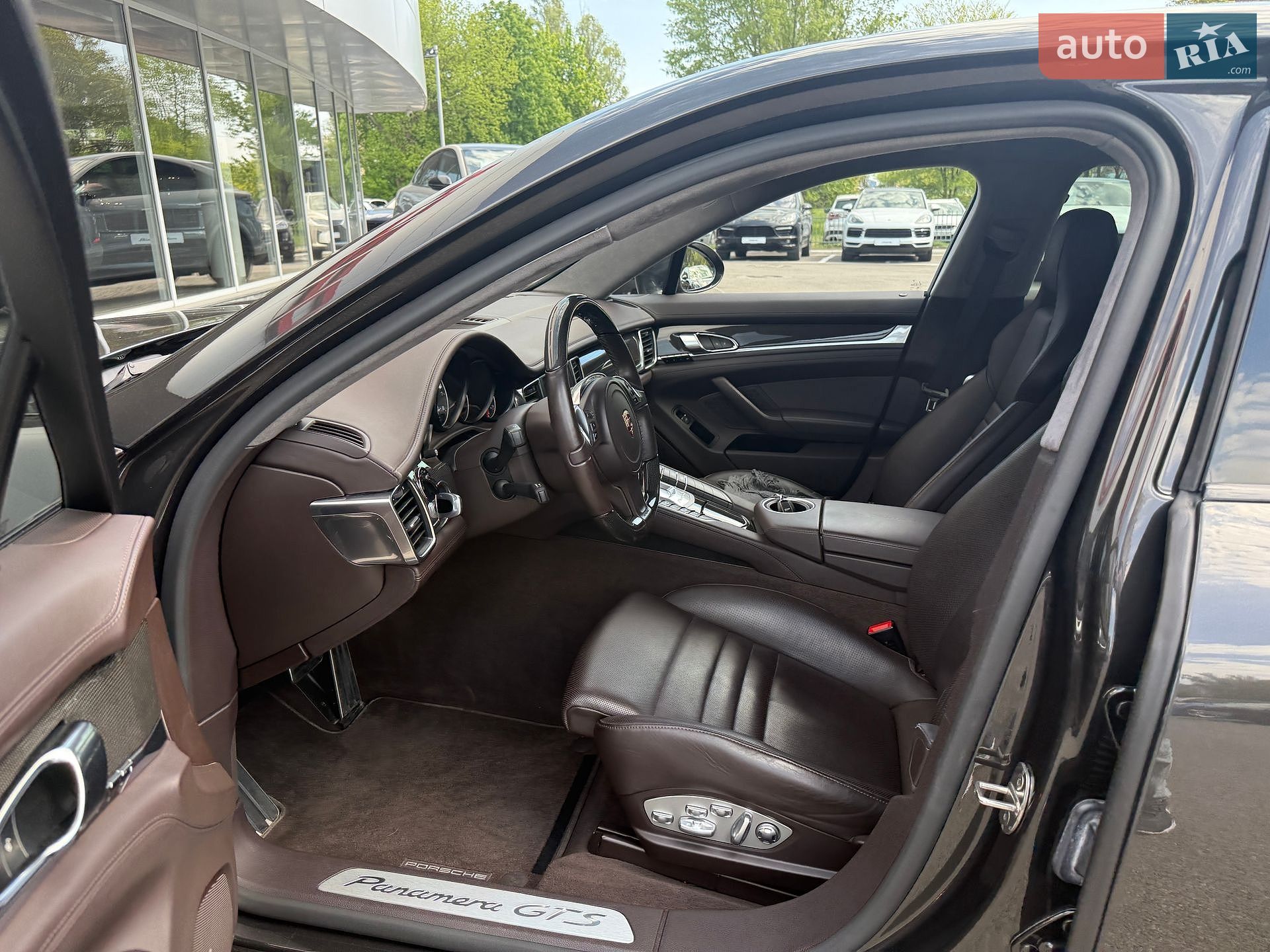 Porsche Panamera 2013 VIN WP0ZZZ97ZEL080238 фото оголошення 12 з 39