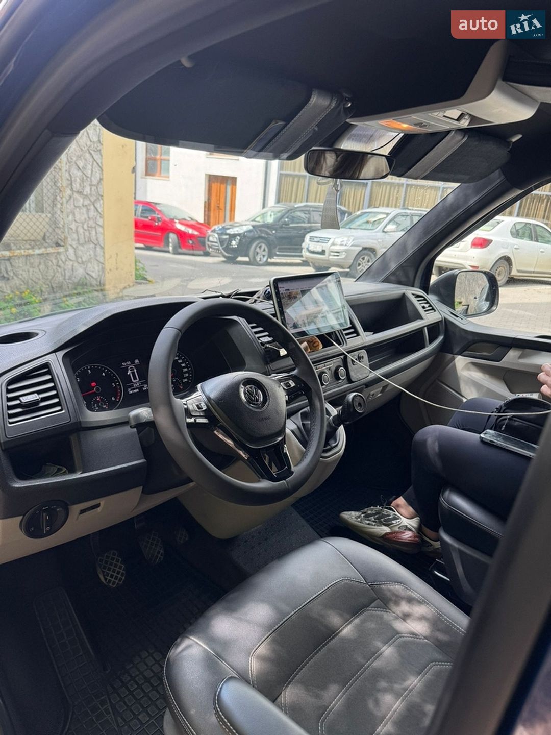 Volkswagen Transporter 2018 VIN WV1ZZZ7HZKH006924 фото оголошення 17 з 23