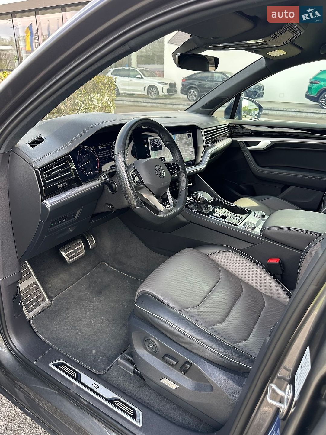 Volkswagen Touareg 2023 VIN WVGZZZCR8PD028476 фото оголошення 26 з 38